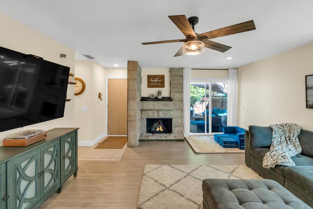 Susanna Court, Citrus Heights, California image 9