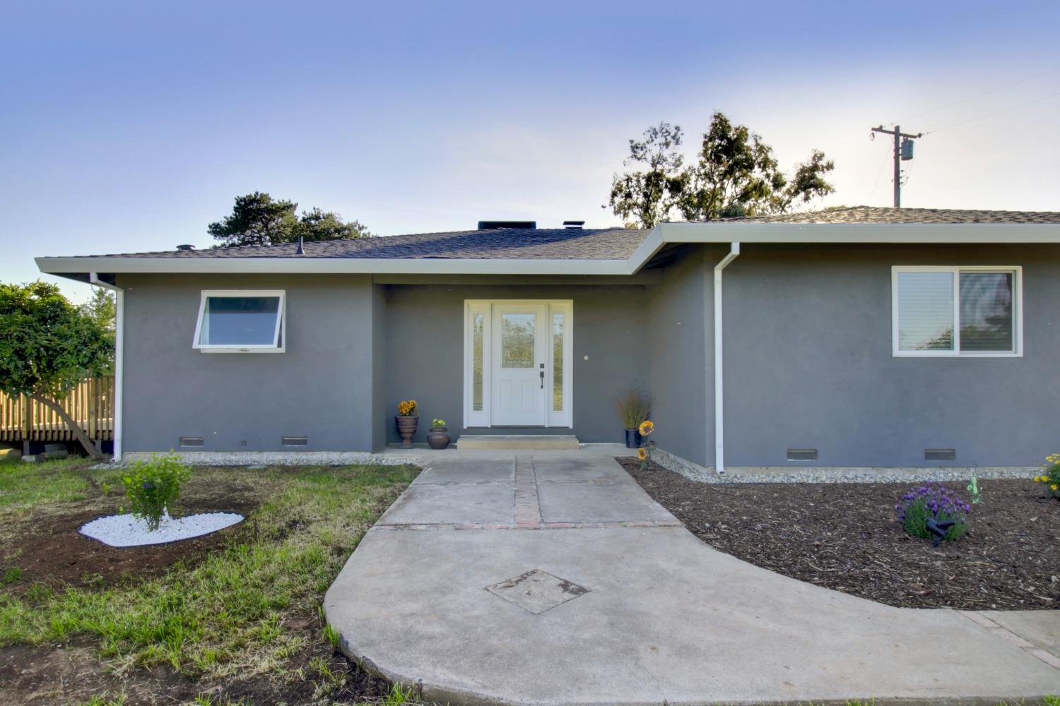 Detail Gallery Image 5 of 93 For 12730 Leo Ln, Wilton,  CA 95693 - 4 Beds | 4 Baths