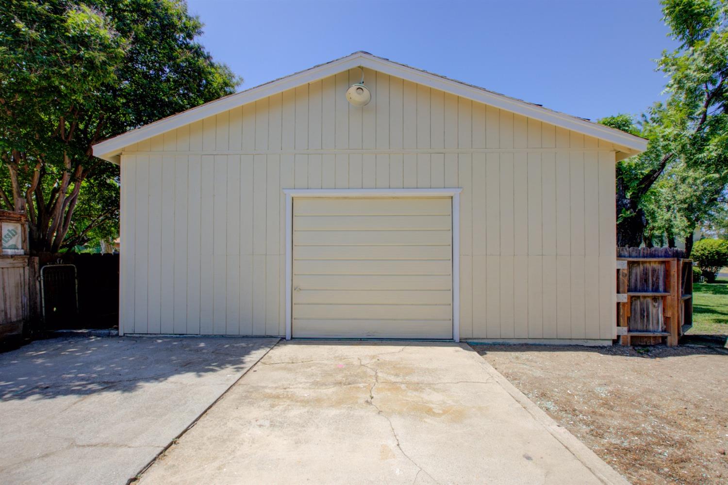 Drakeley Avenue, Atwater, California image 2