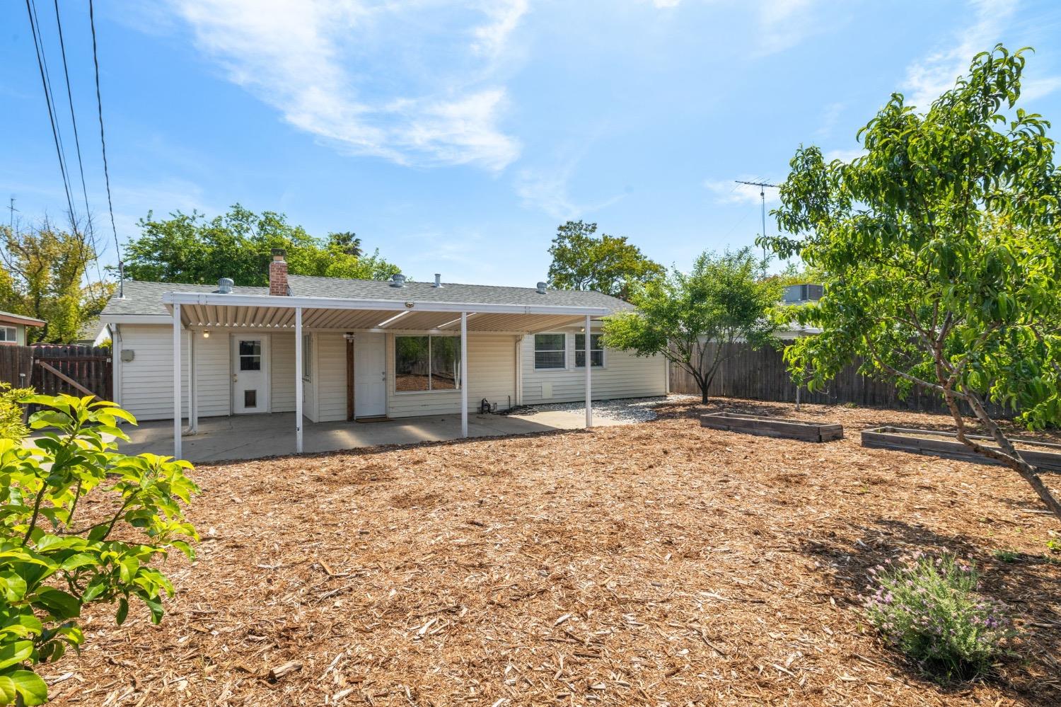 Windsor Drive, Sacramento, California image 31
