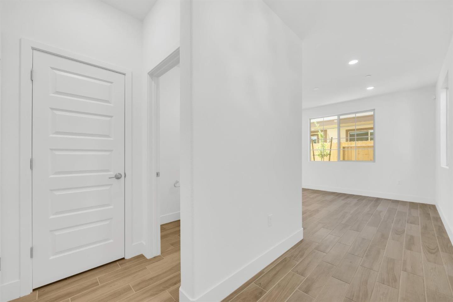 Detail Gallery Image 7 of 29 For 10592 Trill Way, Elk Grove,  CA 95757 - 3 Beds | 2/1 Baths