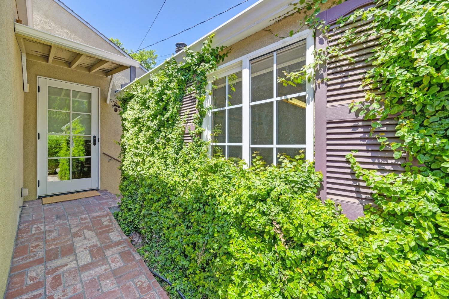 46th Street, Sacramento, California image 35