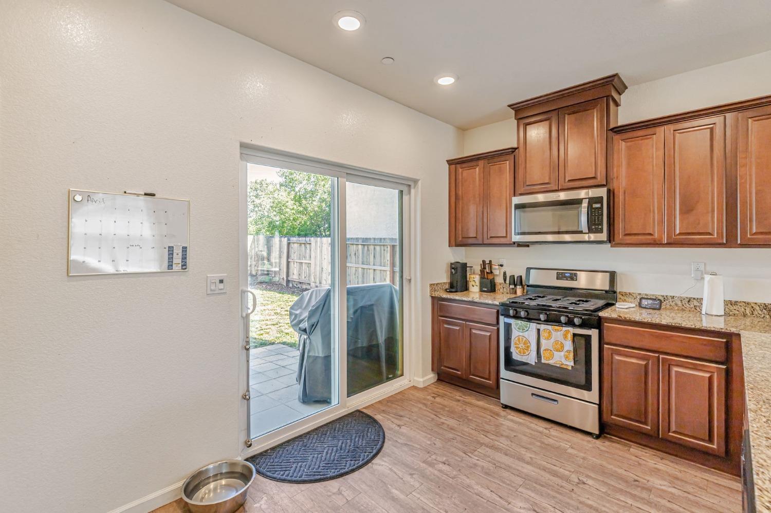 Brighton Court, Marysville, California image 15