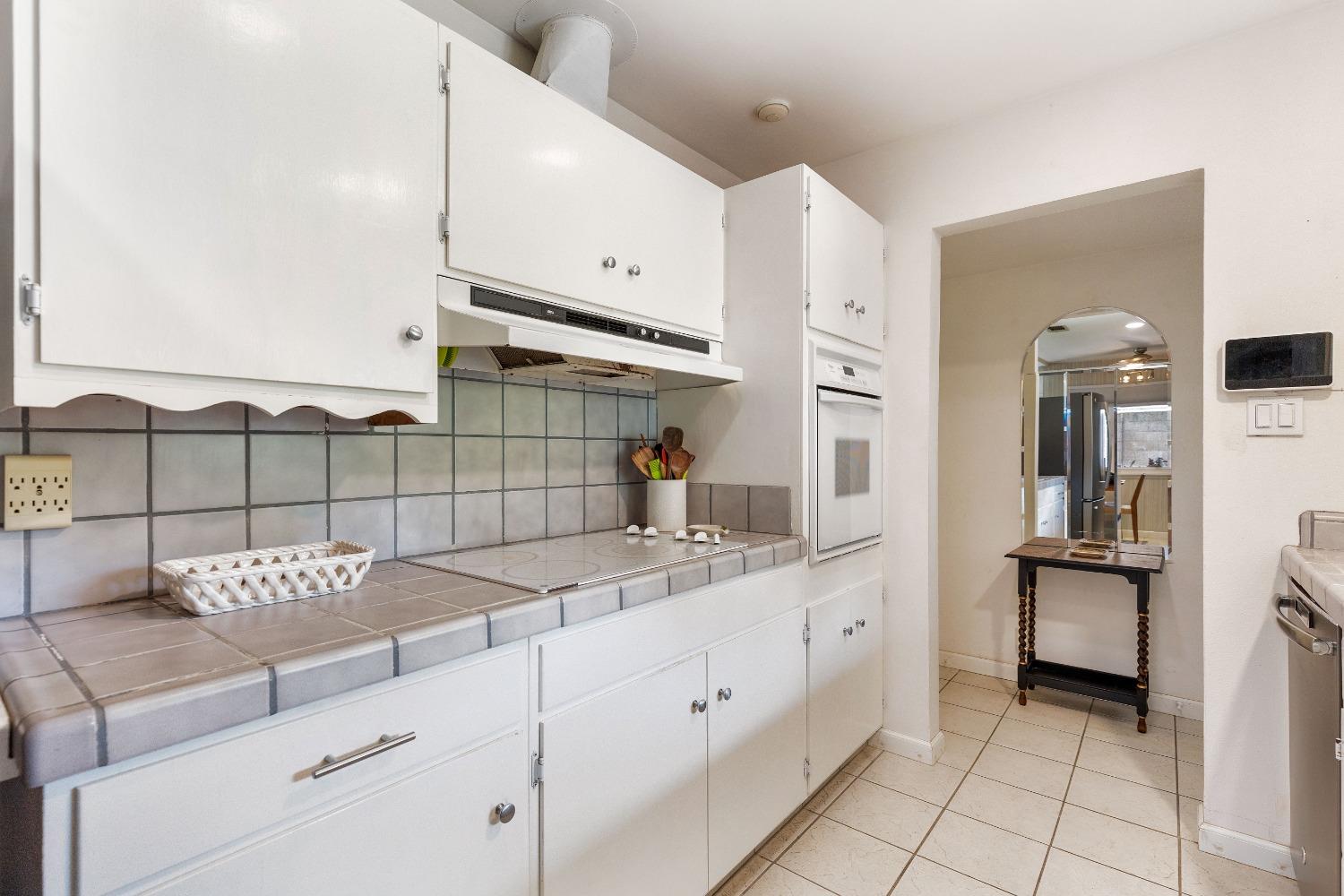 Butternut Drive, Citrus Heights, California image 9