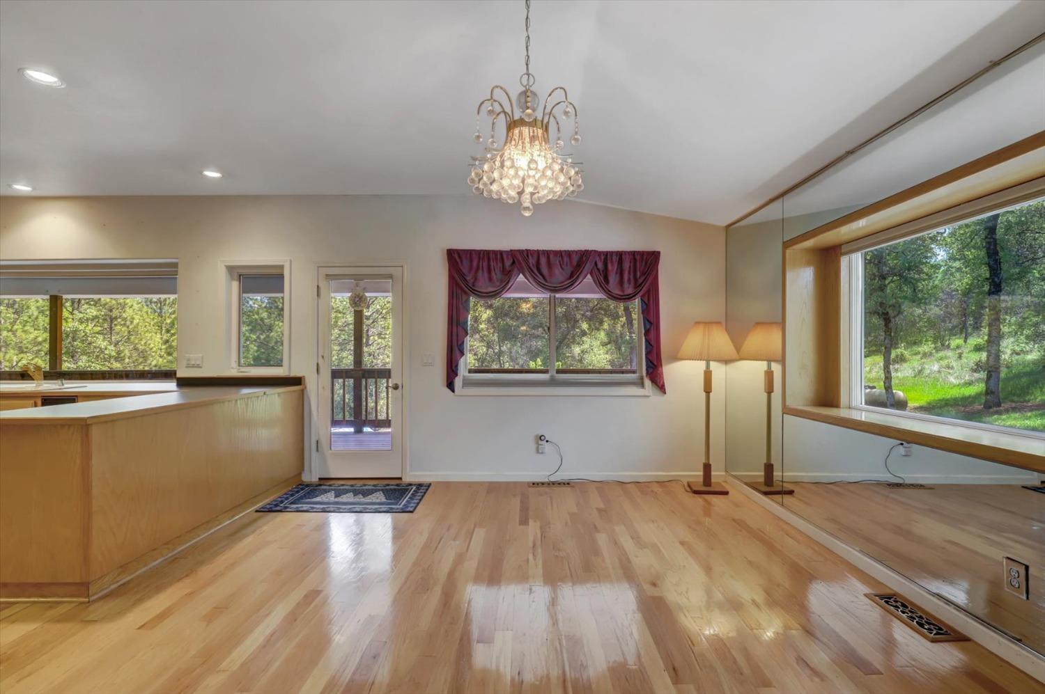 Detail Gallery Image 28 of 99 For 14508 Arrow Rd, Penn Valley,  CA 95946 - 3 Beds | 3/1 Baths