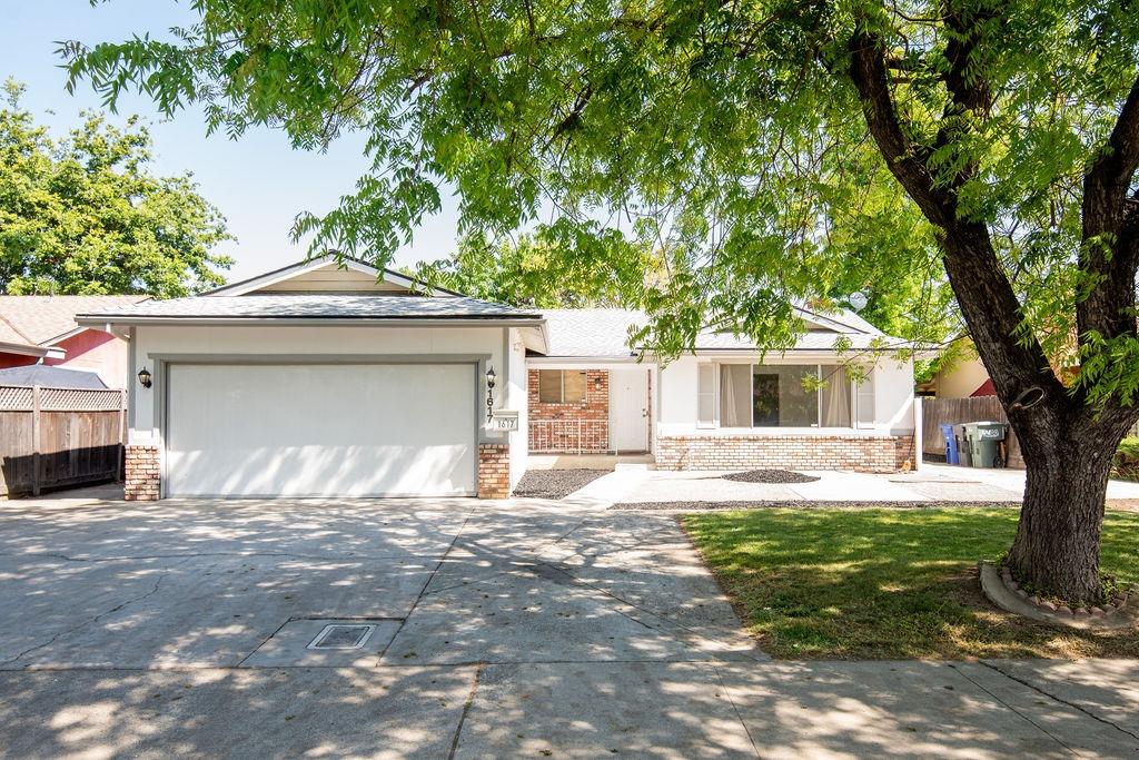 E Orangeburg Avenue, Modesto, California image 1