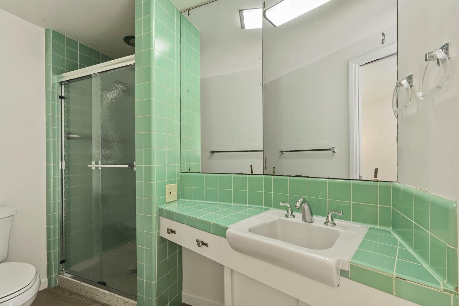 Detail Gallery Image 21 of 29 For 2205 Fernvale Dr, Stockton,  CA 95207 - 3 Beds | 2 Baths