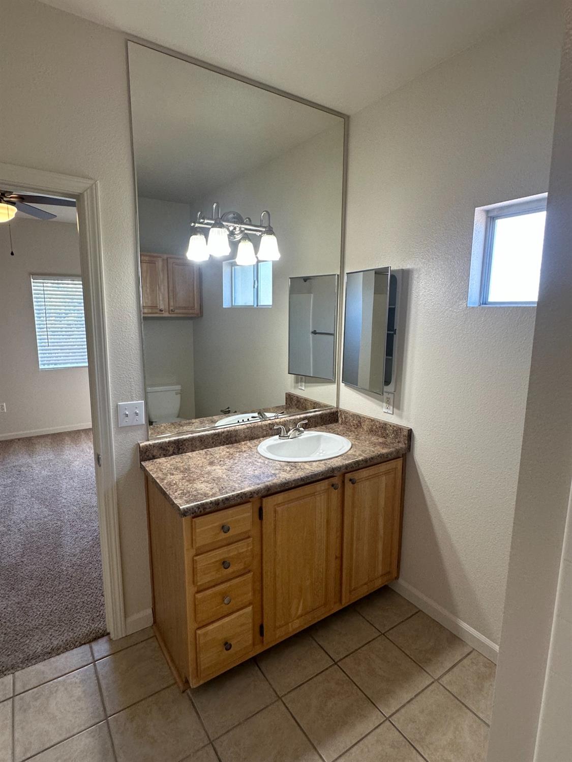 Photo #11: 225055476 Listing: Photo #11