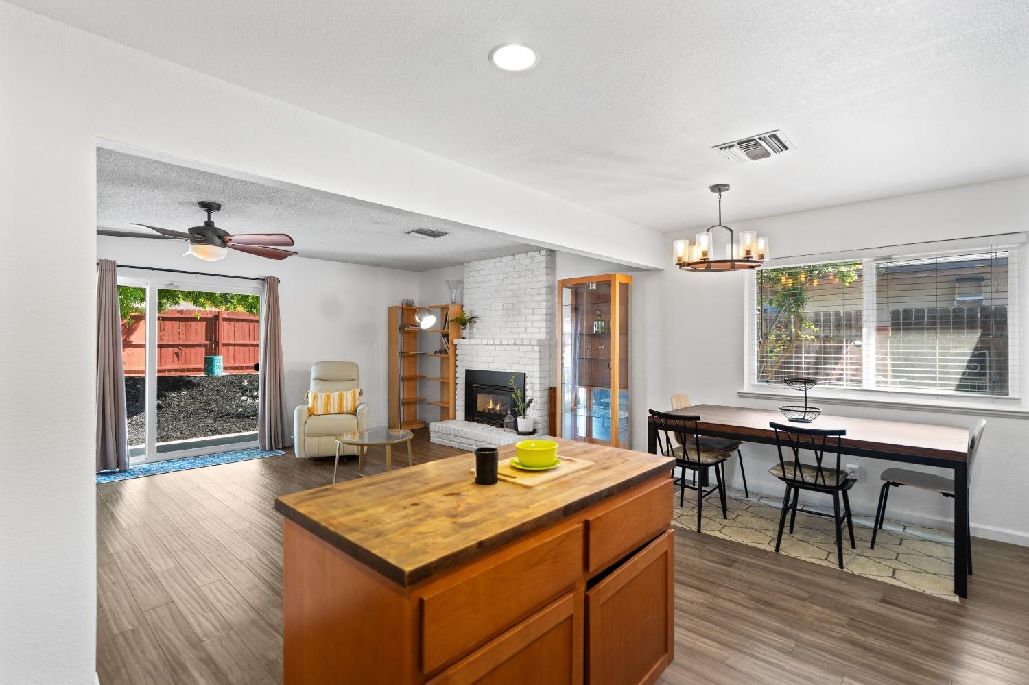 Forestwood Drive, Sacramento, California image 18