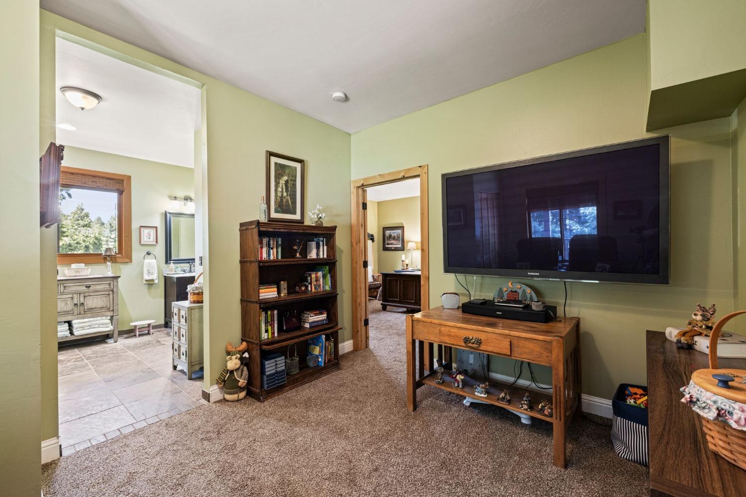 Detail Gallery Image 34 of 78 For 3500 Magpie Ln, Camino,  CA 95709 - 3 Beds | 2/1 Baths