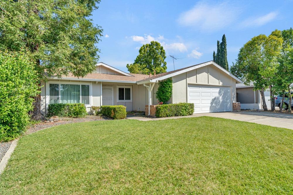 Americana Way, Sacramento, California image 2