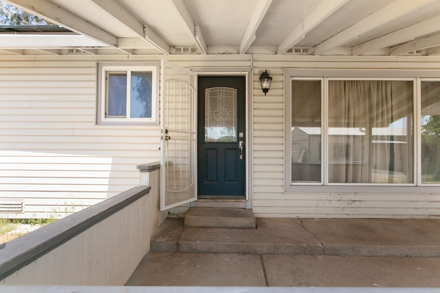 East Avenue, Corning, California image 8