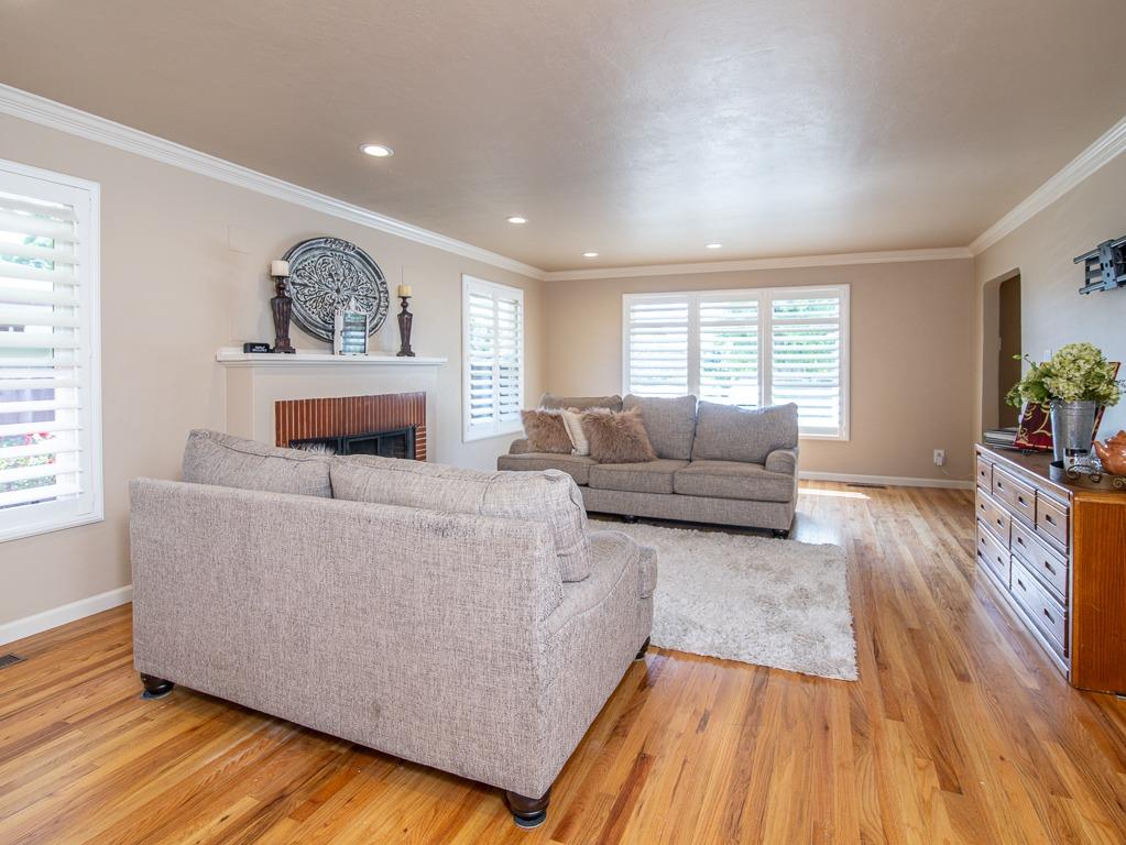 Albany Avenue, Modesto, California image 17