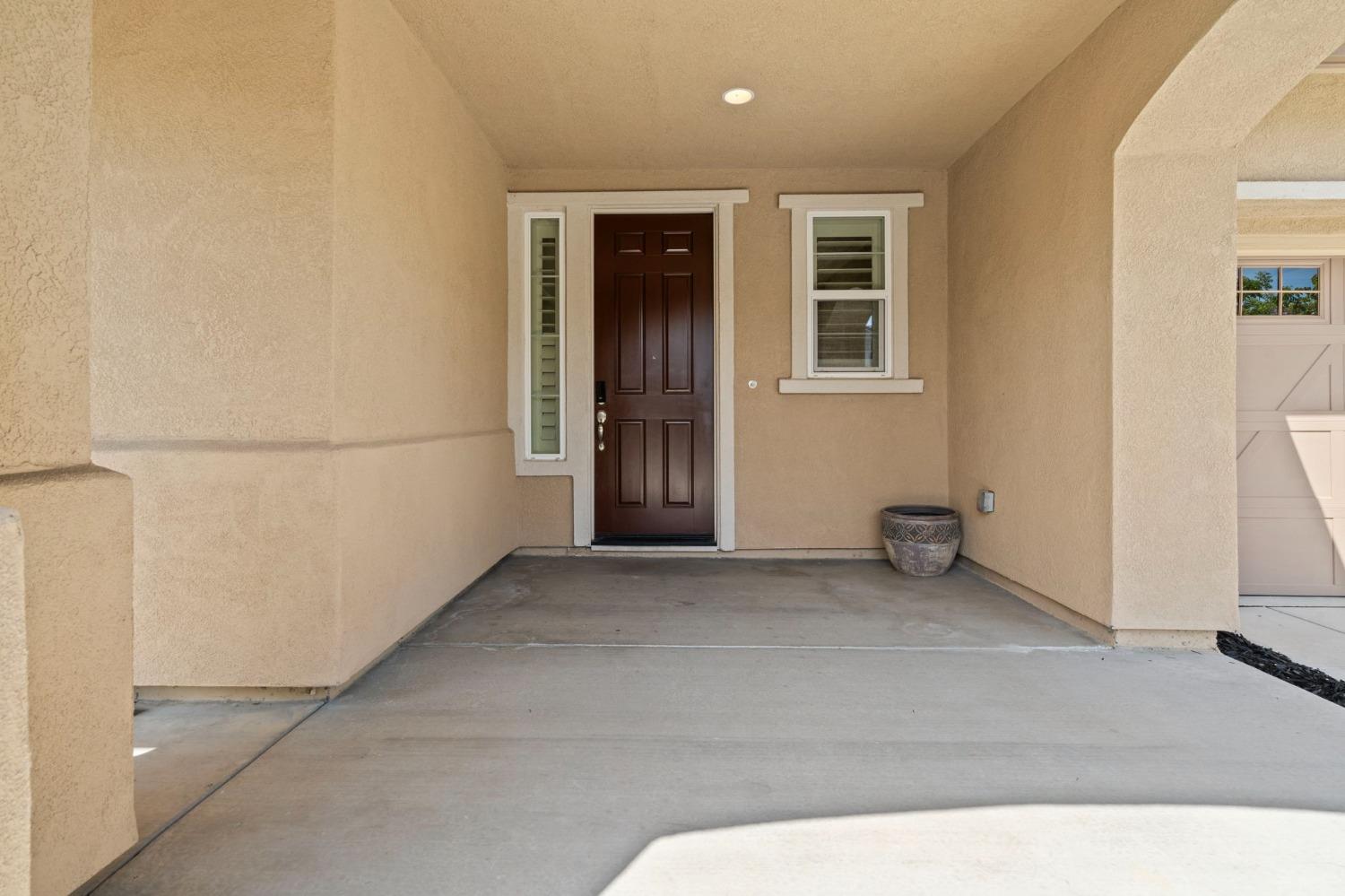 Detail Gallery Image 6 of 70 For 1071 S Jacobs Dr, Mountain House,  CA 95391 - 6 Beds | 3/1 Baths