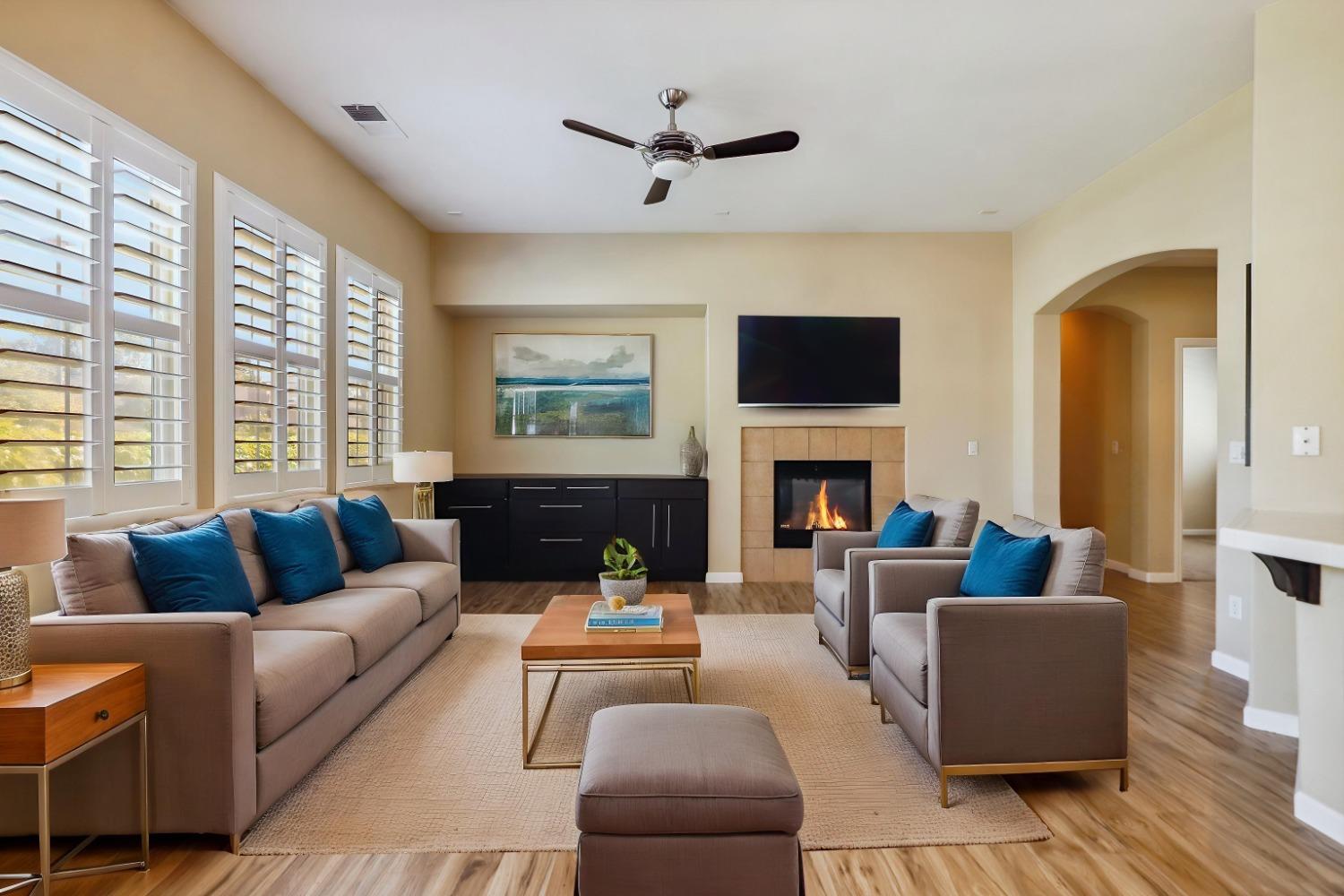 Detail Gallery Image 38 of 41 For 8040 Linda Isle Ln, Sacramento,  CA 95831 - 3 Beds | 2 Baths