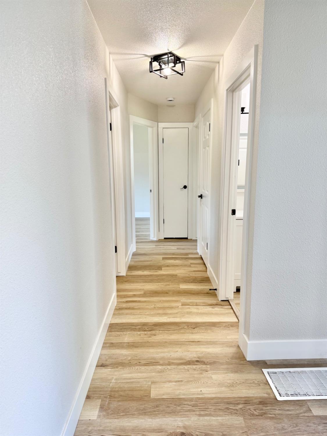 Detail Gallery Image 7 of 15 For 639 Casey St, Angels Camp,  CA 95222 - 3 Beds | 2 Baths