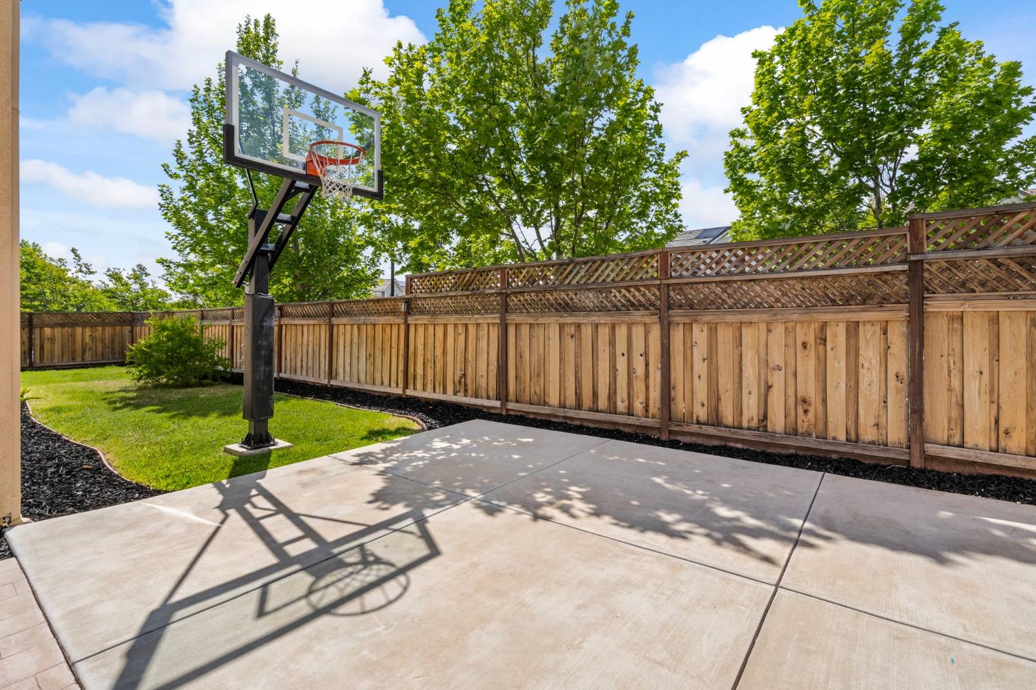 Detail Gallery Image 58 of 70 For 1071 S Jacobs Dr, Mountain House,  CA 95391 - 6 Beds | 3/1 Baths
