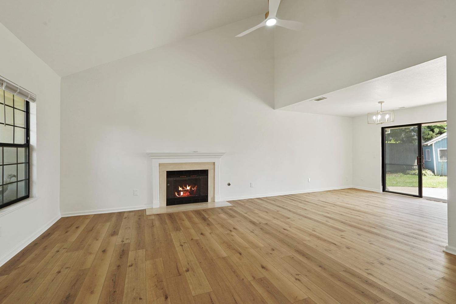 Detail Gallery Image 10 of 46 For 19036 N Augusta St, Woodbridge,  CA 95258 - 3 Beds | 2/1 Baths