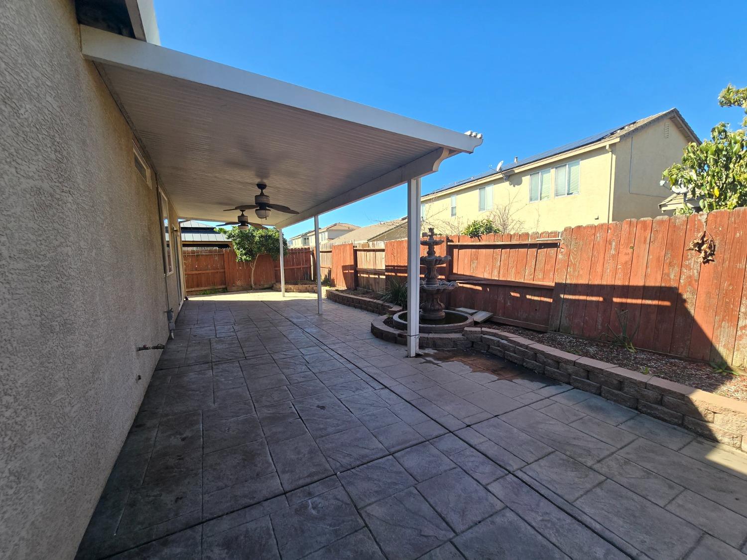 Shoreline Drive, Linda, California image 33
