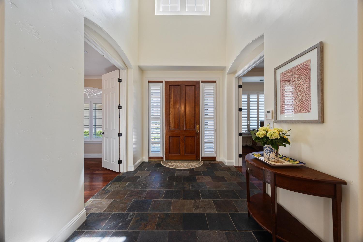 Tuscan Lane, Sacramento, California image 16