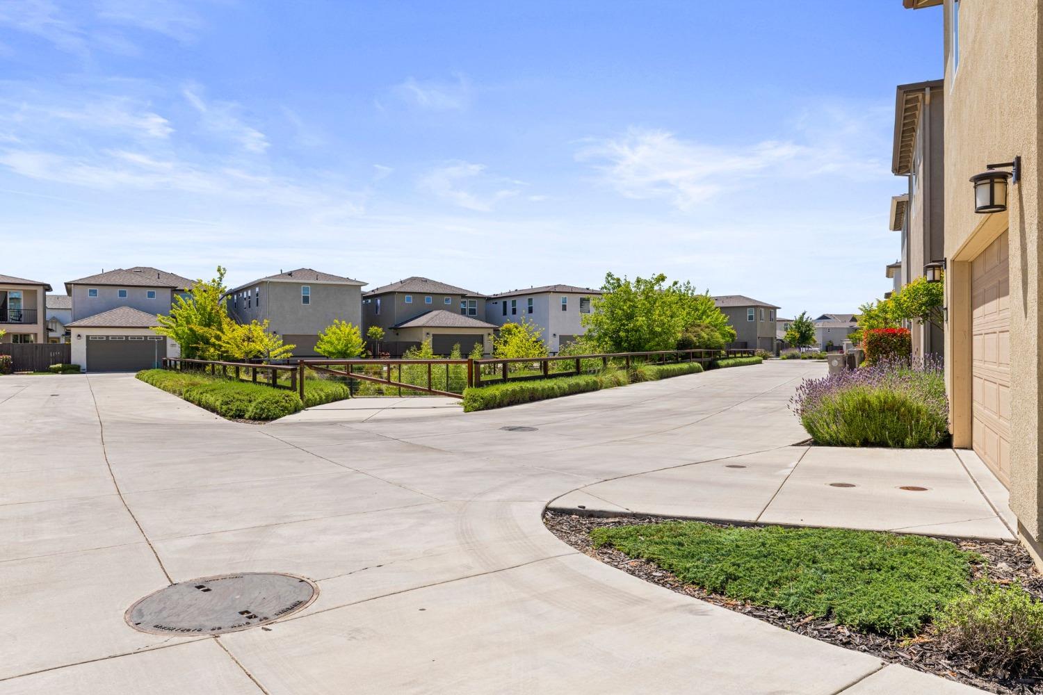 Detail Gallery Image 51 of 63 For 3020 Edgeview Dr, Sacramento,  CA 95833 - 3 Beds | 2/1 Baths