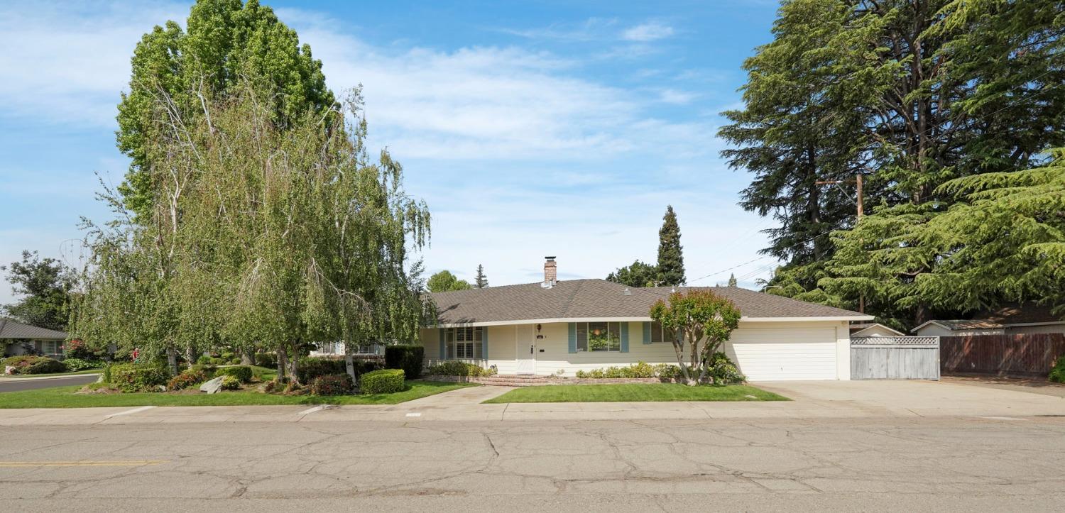 Detail Gallery Image 39 of 40 For 1101 Lakehome Dr, Lodi,  CA 95242 - 3 Beds | 2/1 Baths
