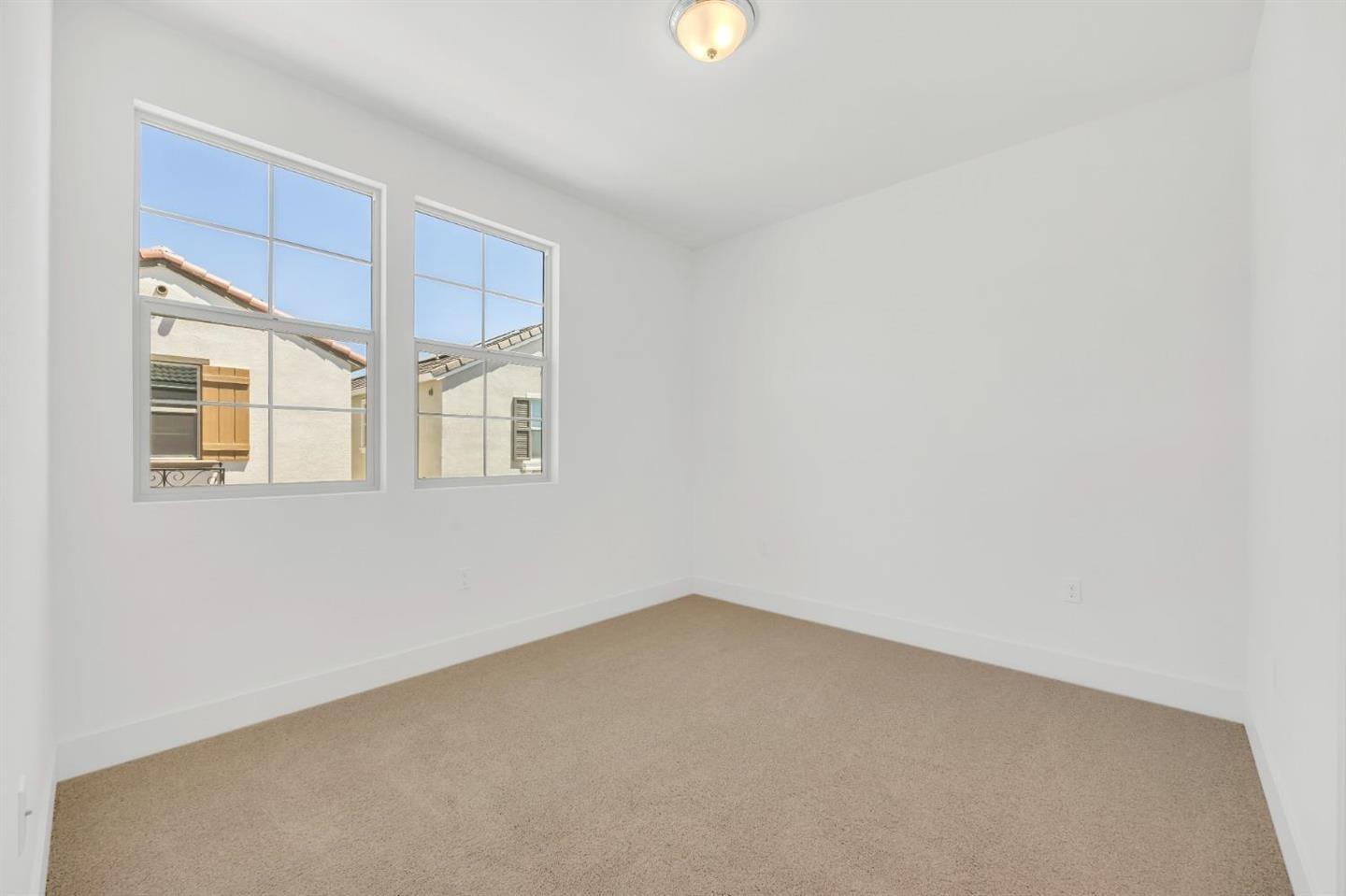 Detail Gallery Image 18 of 29 For 10592 Trill Way, Elk Grove,  CA 95757 - 3 Beds | 2/1 Baths