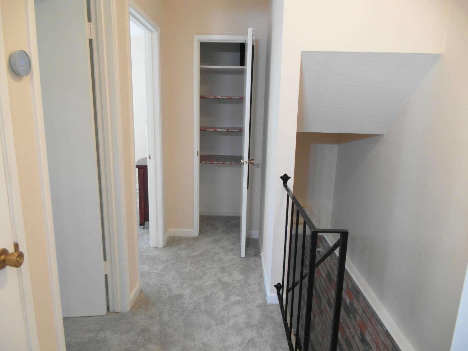 Photo #11: 225056119 Listing: Photo #11