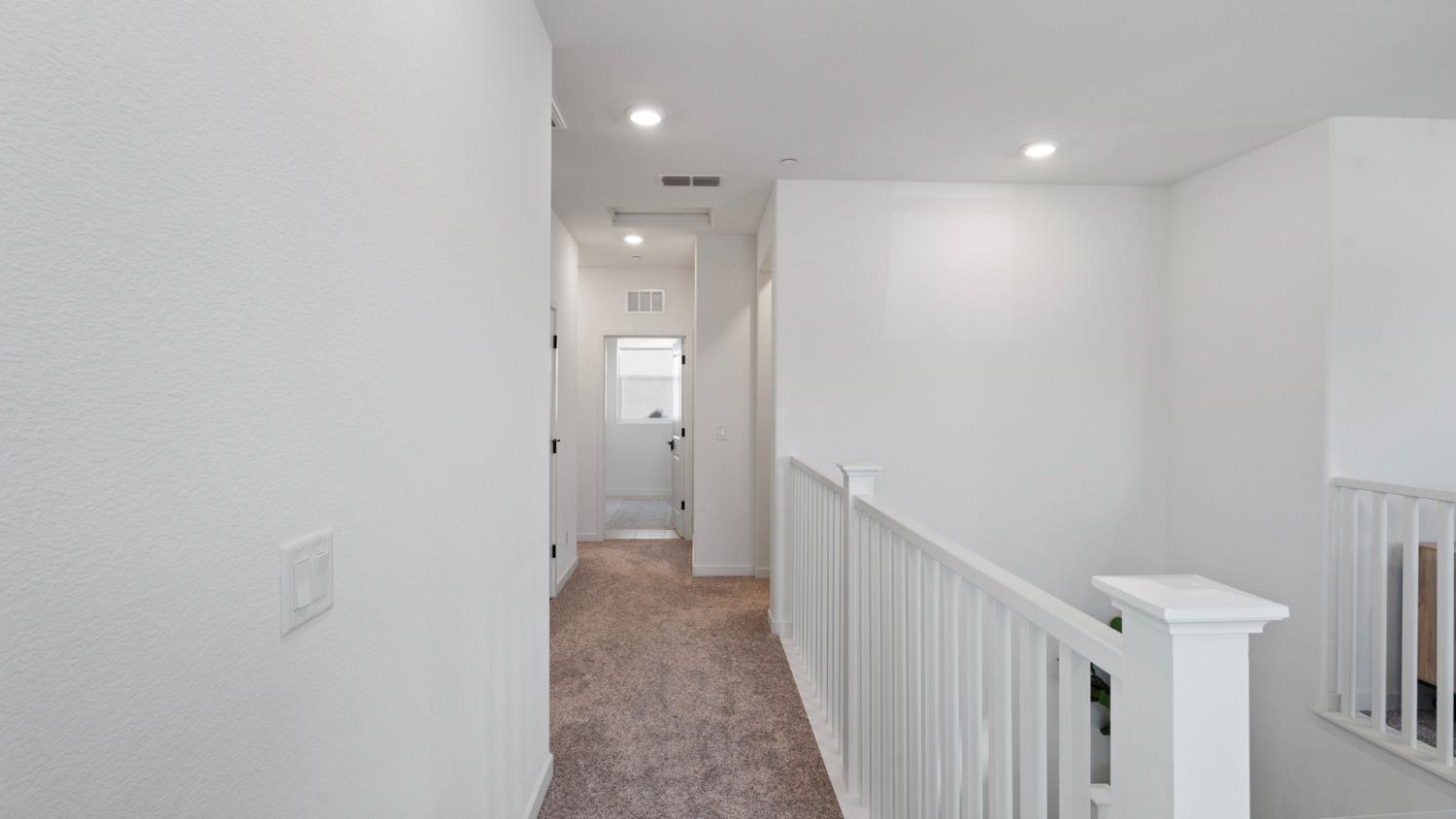 Detail Gallery Image 20 of 42 For 2702 Mossy Creek St, Sacramento,  CA 95833 - 5 Beds | 4 Baths