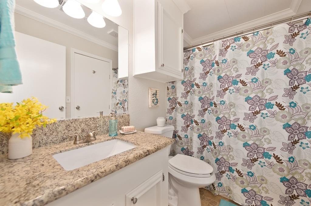 Detail Gallery Image 24 of 44 For 6187 Oak Lakes, Citrus Heights,  CA 95621 - 2 Beds | 2 Baths
