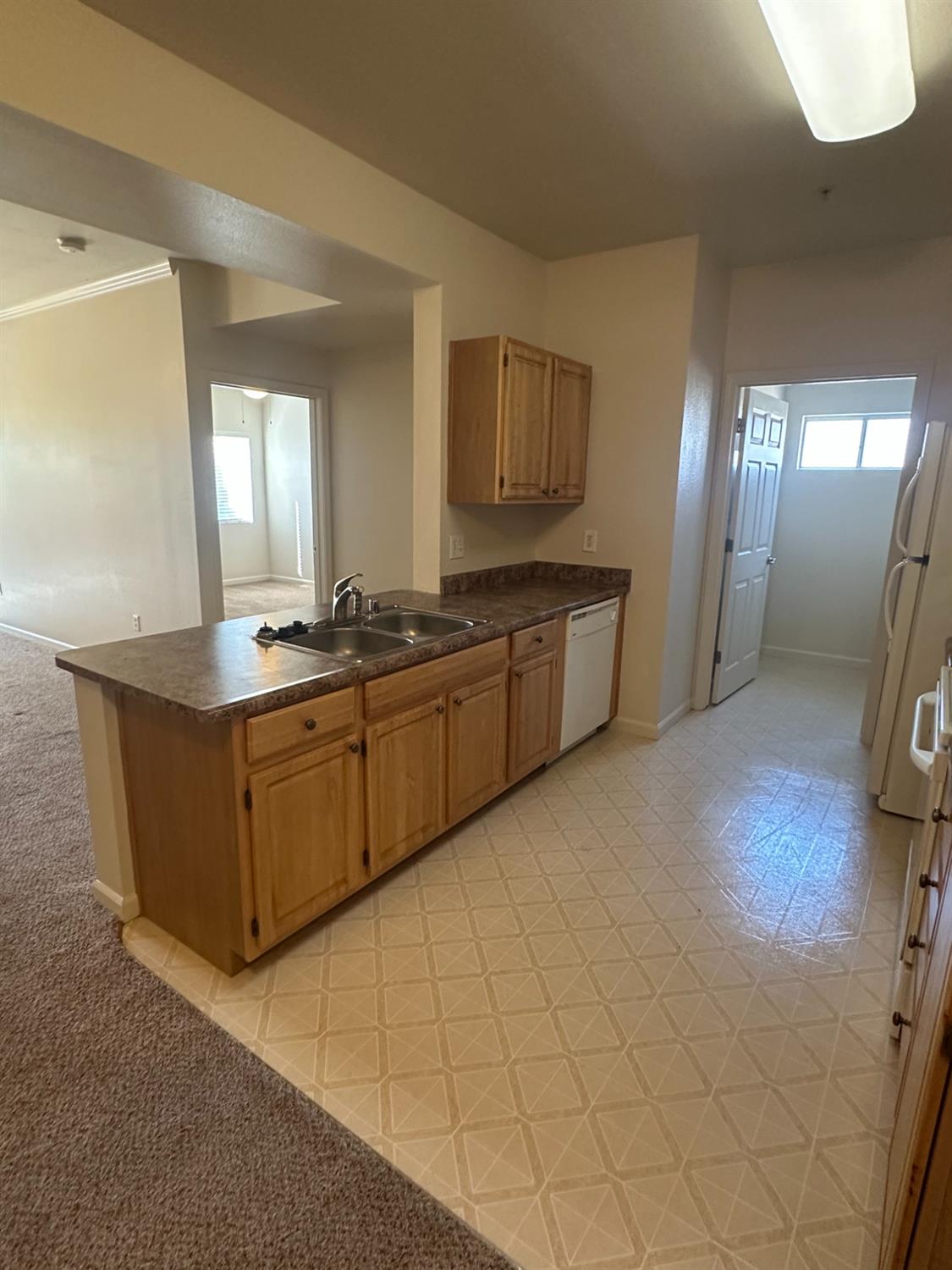 Photo #9: 225055476 Listing: Photo #9