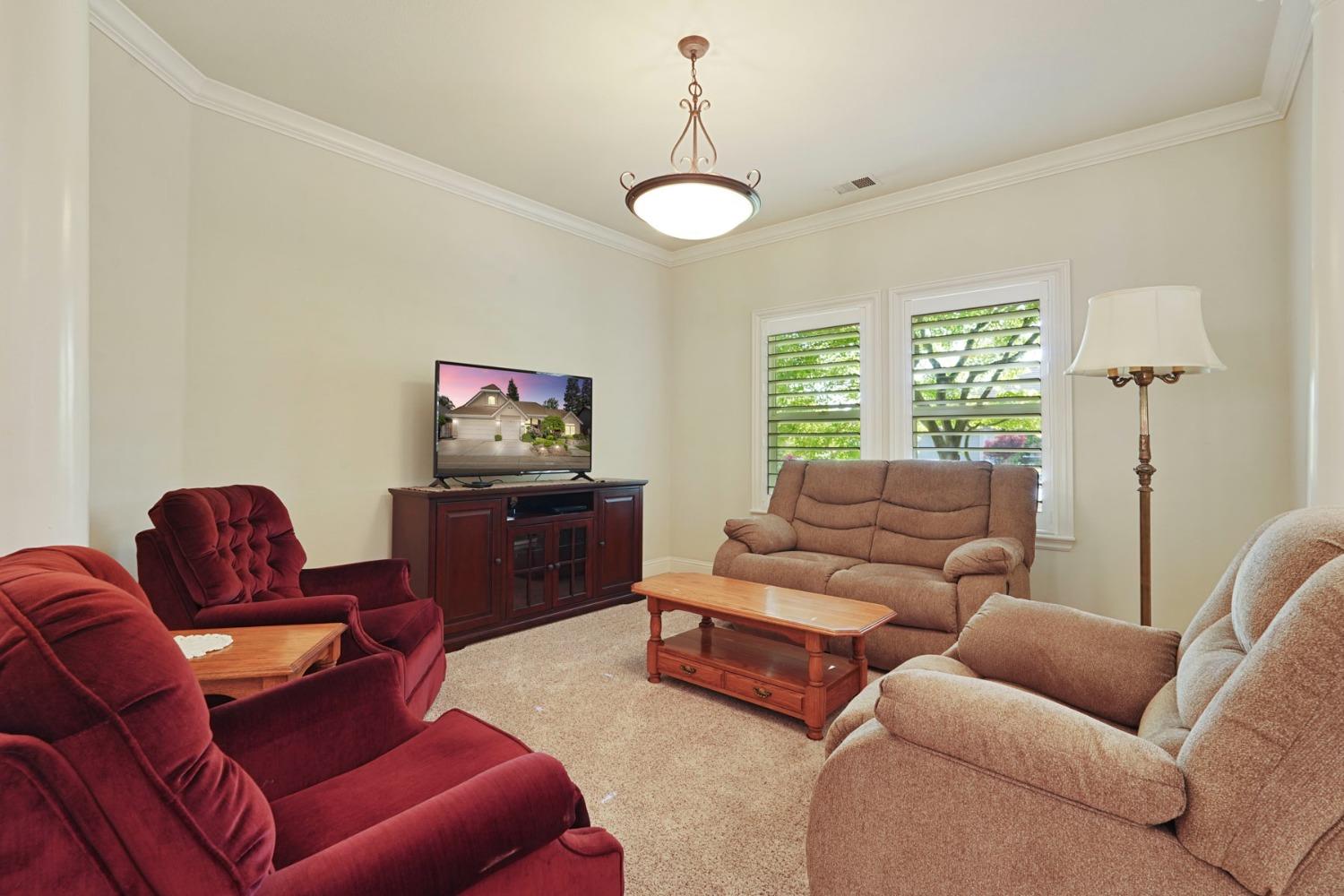 Windwood Drive, Woodbridge, California image 9
