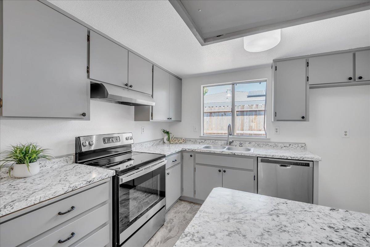 Westwood Drive, Rocklin, California image 6