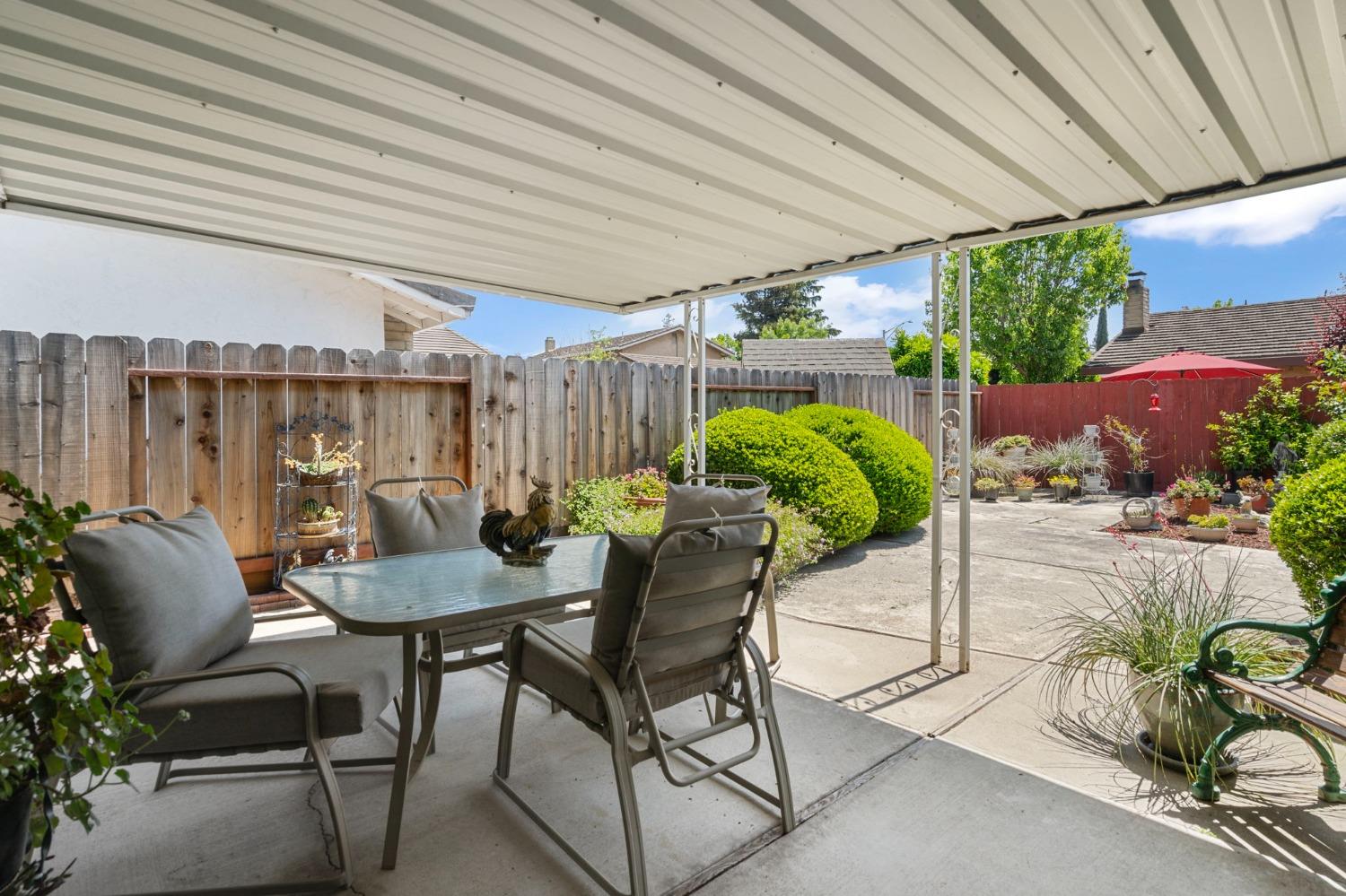 Goldenoak Way, Stockton, California image 34