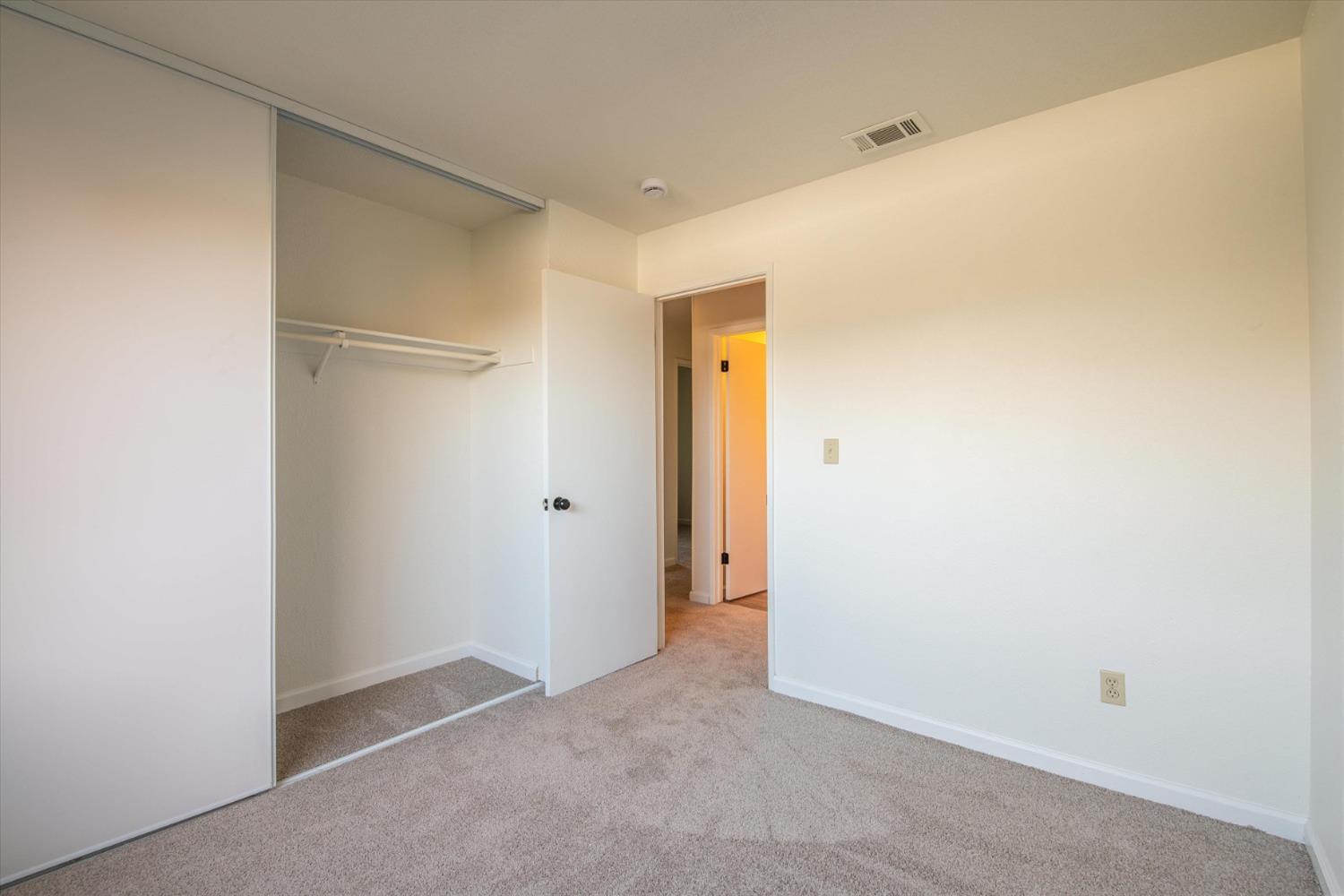 Detail Gallery Image 33 of 45 For 4046 S Royal Links Cir, Antioch,  CA 94509 - 4 Beds | 2 Baths