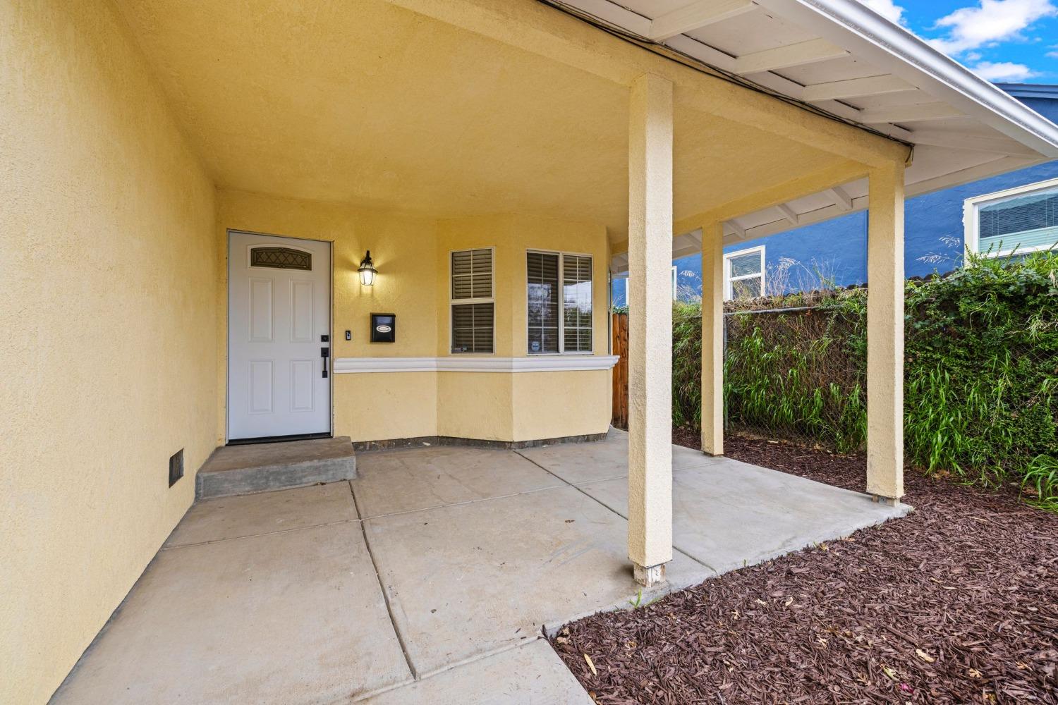 Ferrite Court, West Sacramento, California image 2