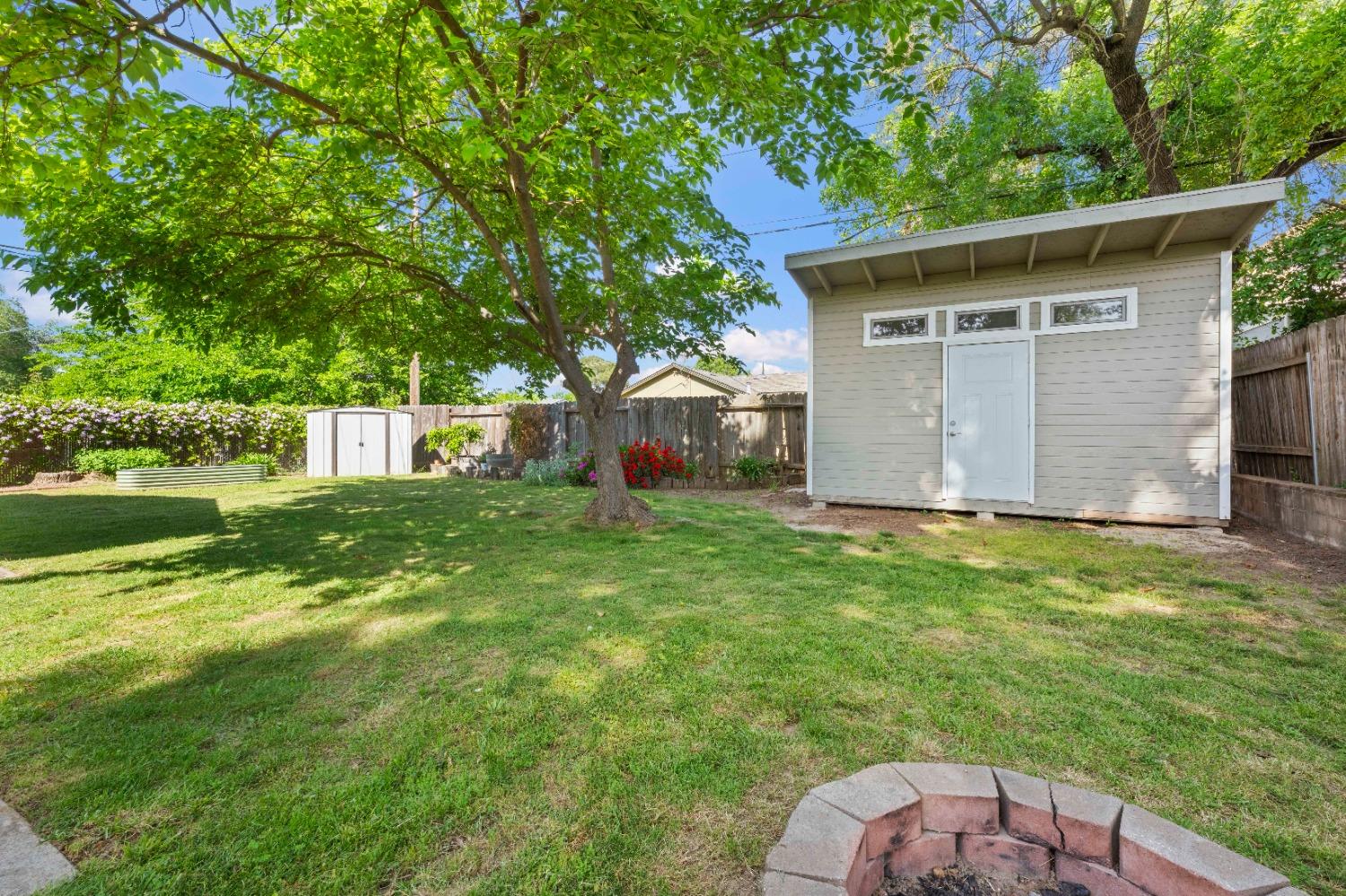 Kahn Street, Carmichael, California image 27