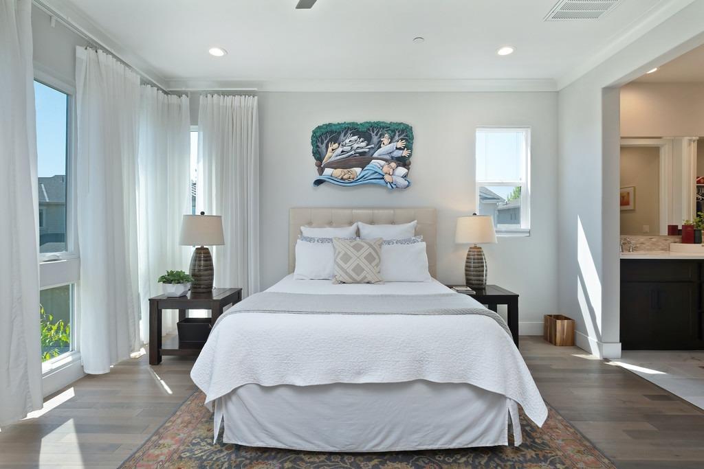 Detail Gallery Image 27 of 74 For 3438 Forney Way, Sacramento,  CA 95816 - 3 Beds | 2/1 Baths