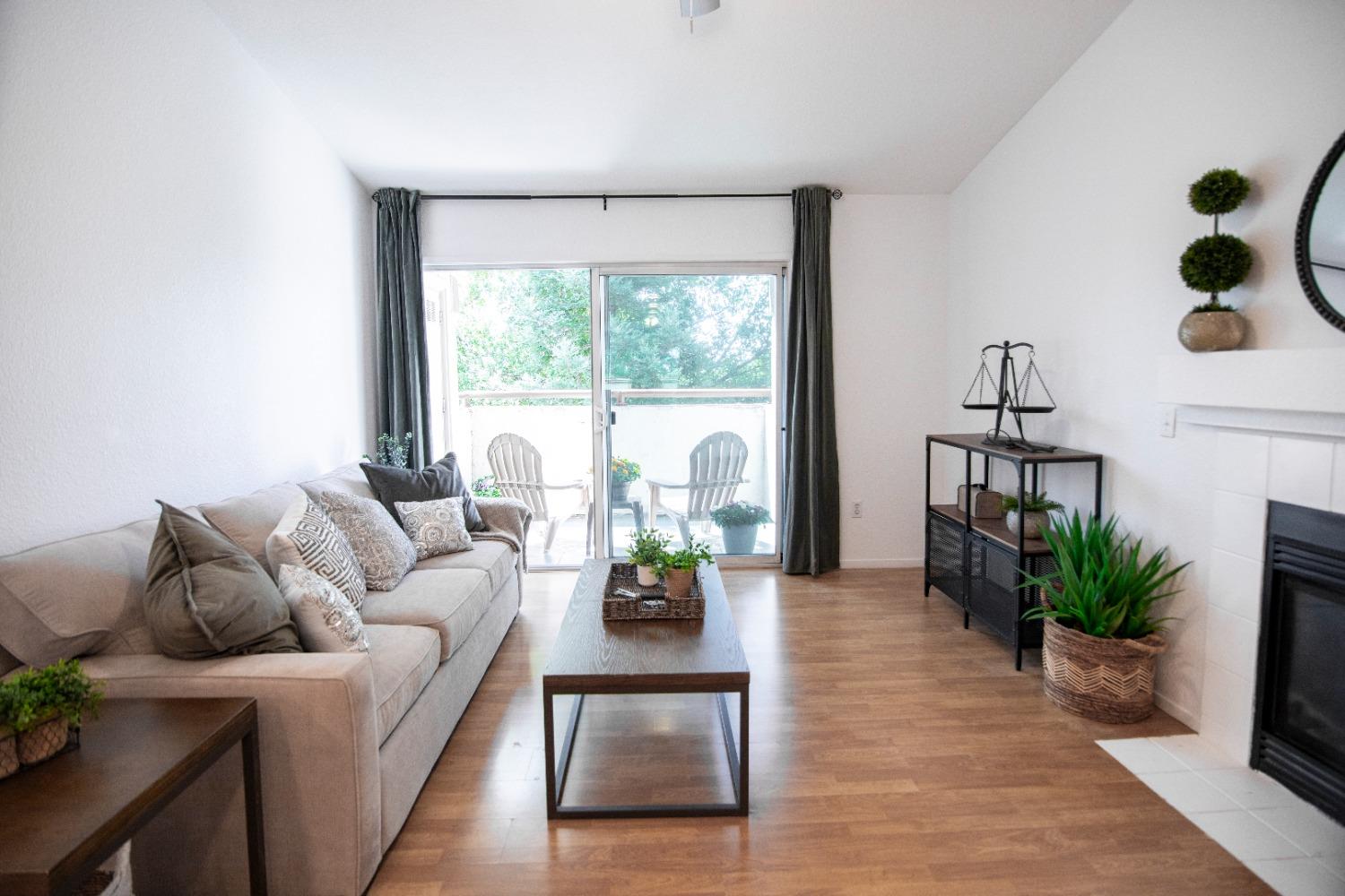 Photo #12: 225053685 Listing: Photo #12