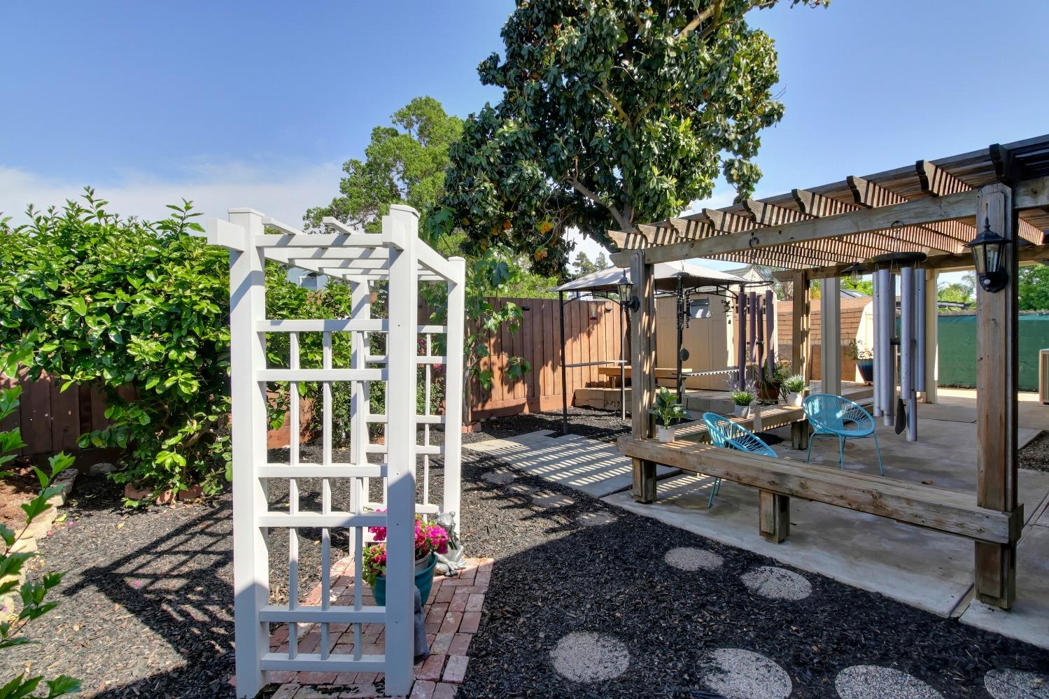Glen Cove Way, Sacramento, California image 43