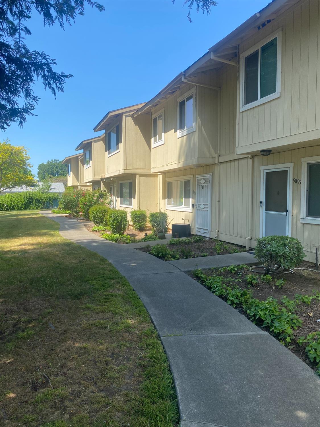 Photo #3: 225055138 Listing 