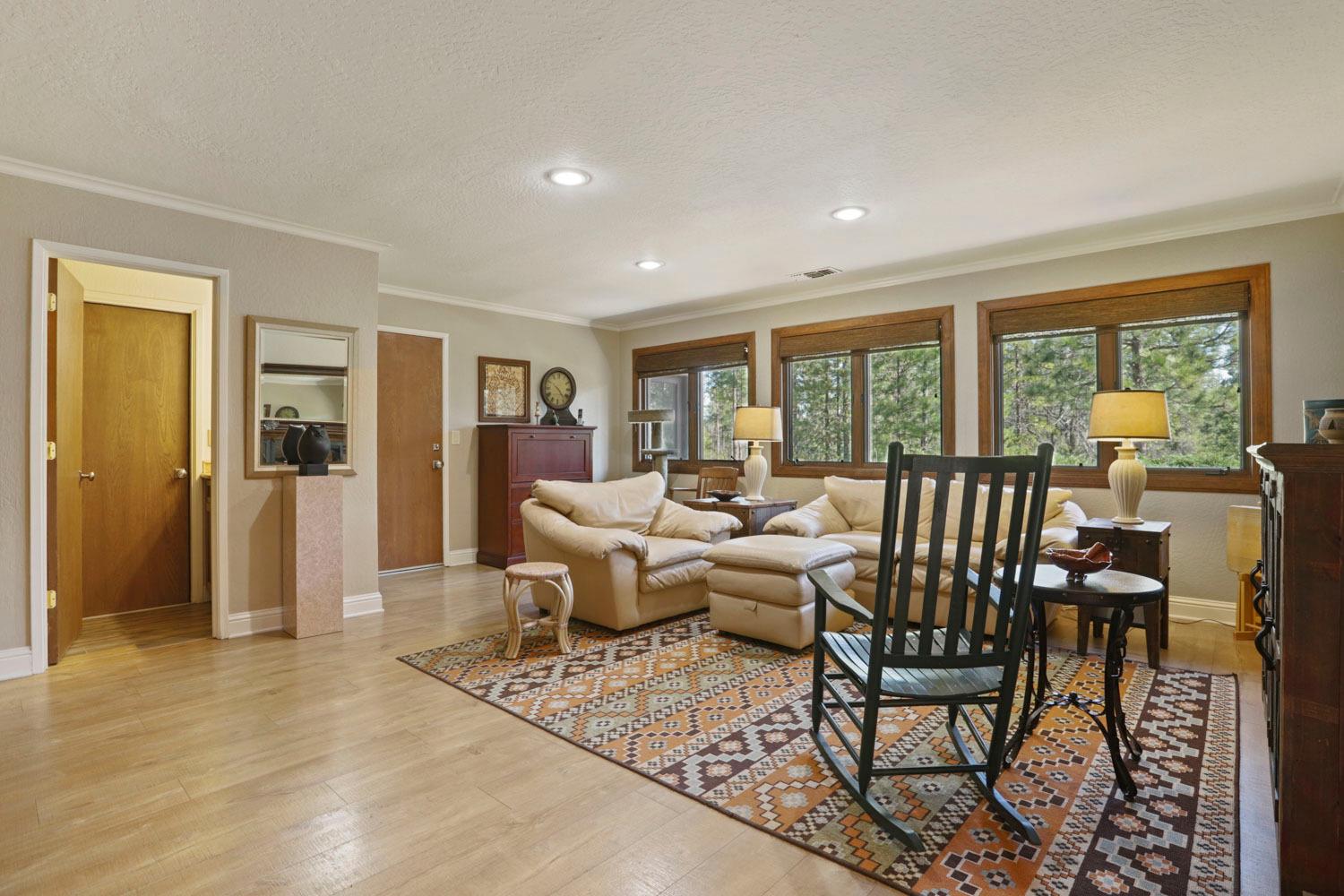 Detail Gallery Image 42 of 92 For 10415 Mcmahon Rd #10415,  Coulterville,  CA 95311 - 3 Beds | 4/1 Baths