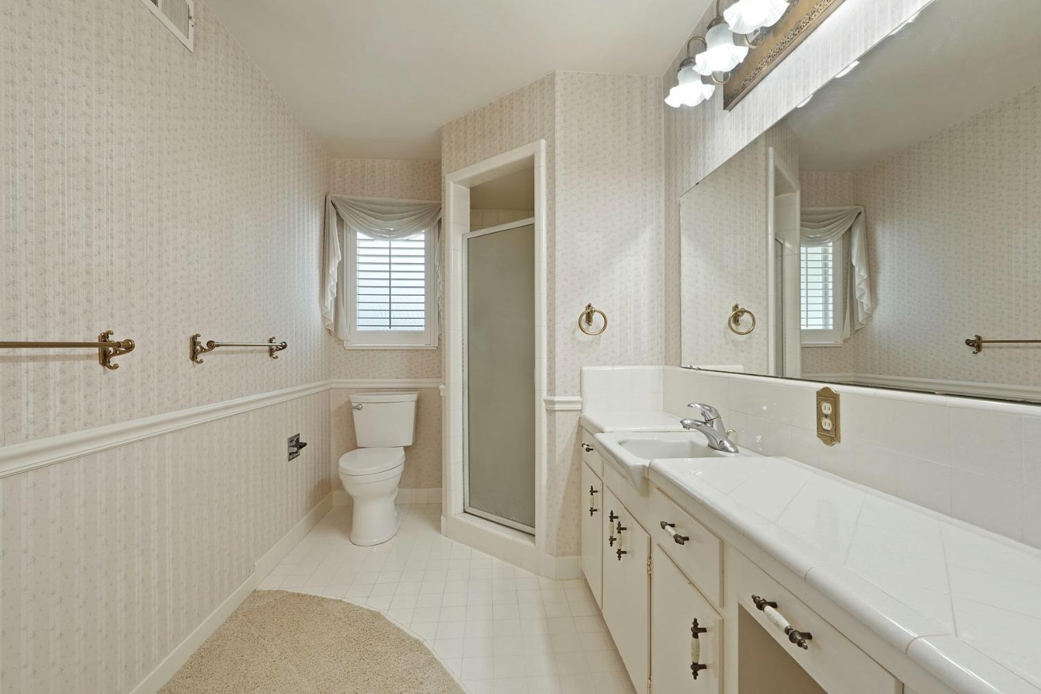 Detail Gallery Image 19 of 40 For 1101 Lakehome Dr, Lodi,  CA 95242 - 3 Beds | 2/1 Baths