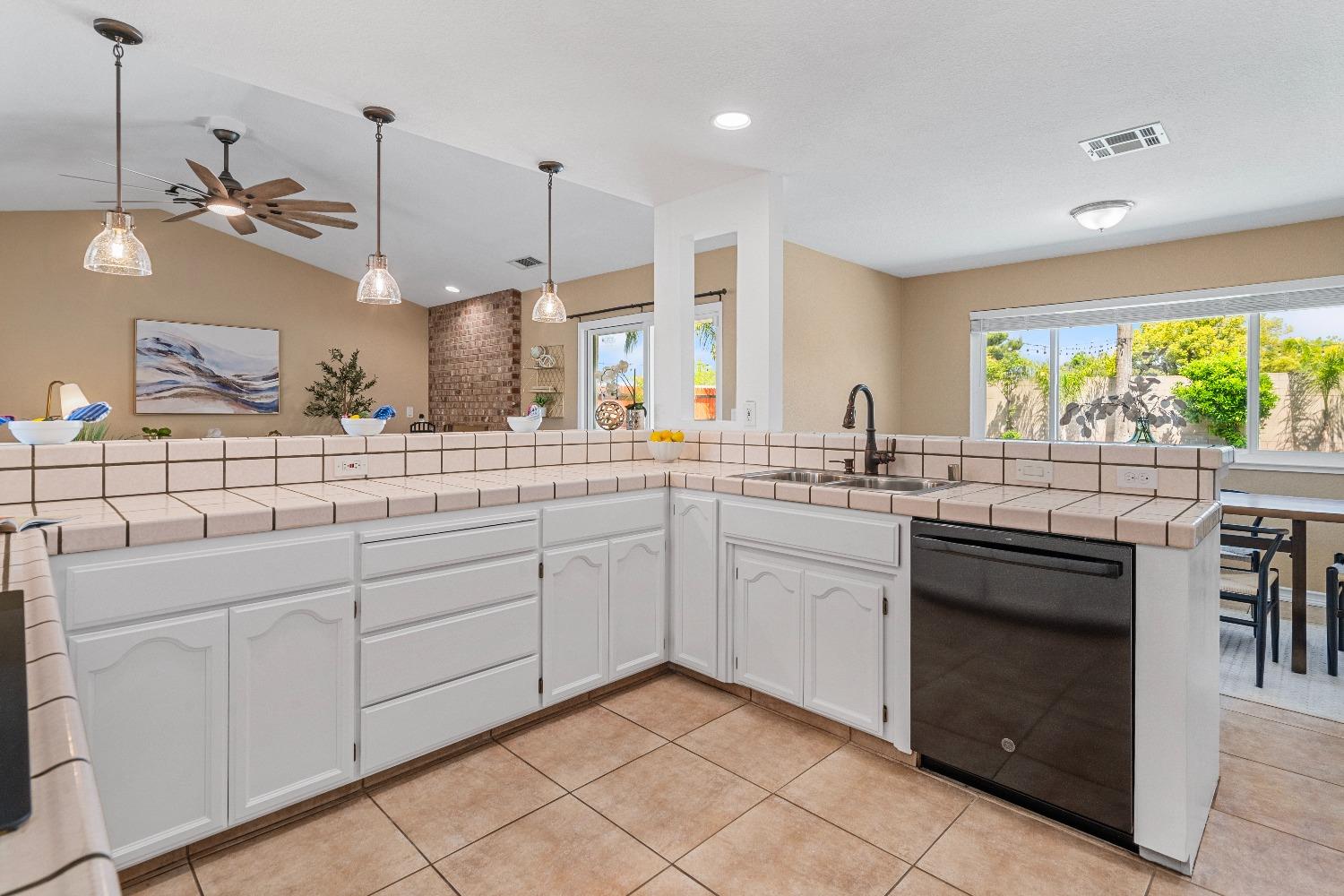 Foxfire Drive, Manteca, California image 20