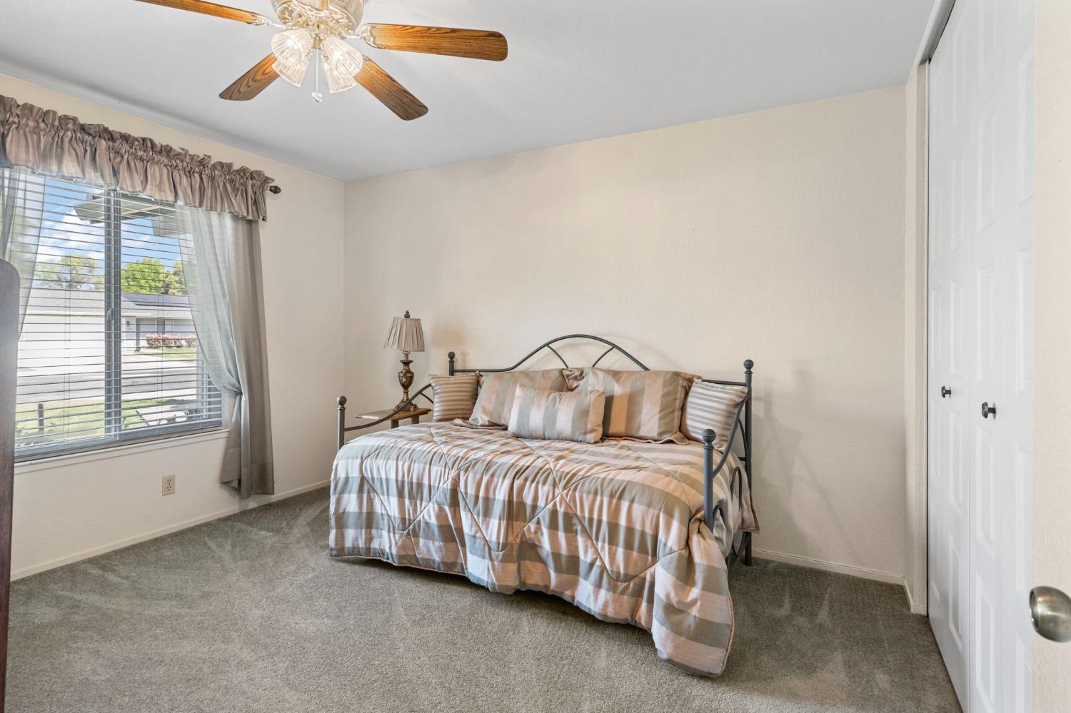 Goldenoak Way, Stockton, California image 27