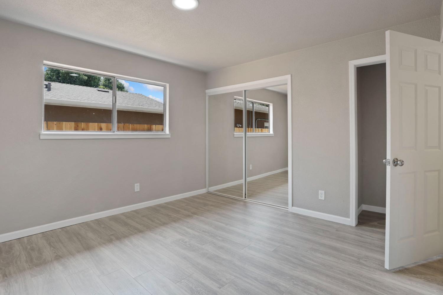 Detail Gallery Image 13 of 27 For 2717 Indiana St, Stockton,  CA 95206 - 4 Beds | 2 Baths