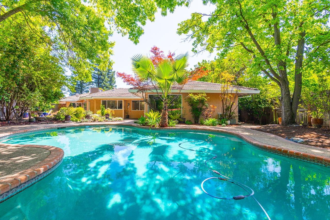 Detail Gallery Image 22 of 27 For 1205 Lantern Ct, Sacramento,  CA 95864 - 4 Beds | 3 Baths