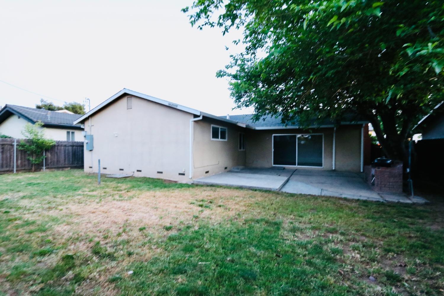 Knightwood, Rancho Cordova, California image 35