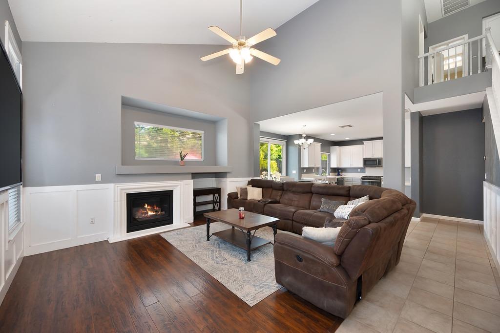 Lone Spur Drive, Folsom, California image 7