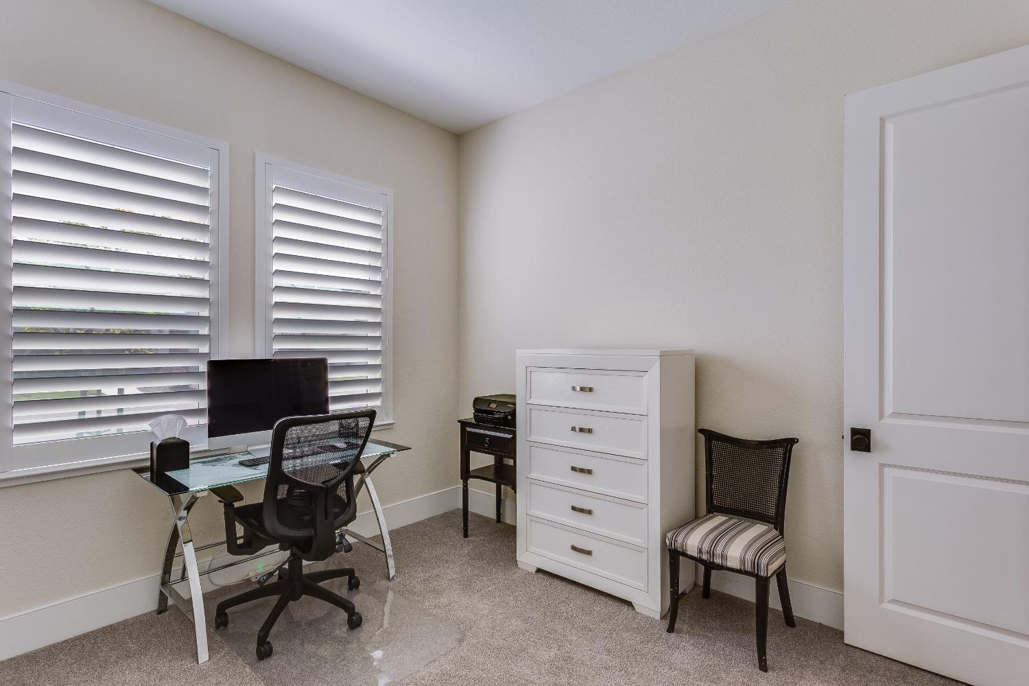 Detail Gallery Image 19 of 25 For 1501 Empire Dr, Lodi,  CA 95242 - 4 Beds | 2 Baths